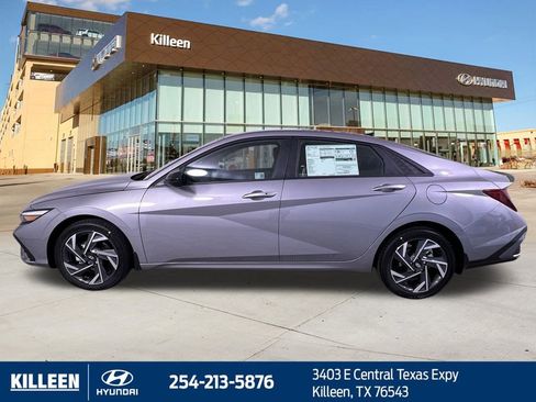 Used 2025 Hyundai Elantra Sport FWD image 5
