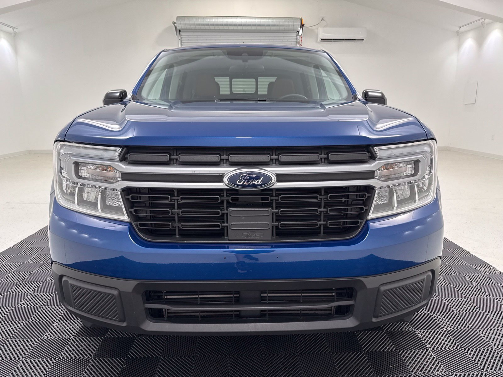 Used 2024 Ford Maverick Lariat AWD/4WD image 2