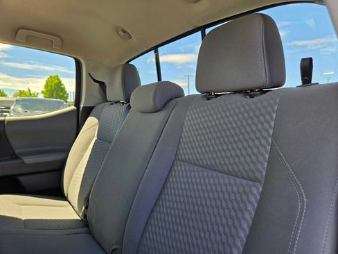 Certified 2021 Toyota Tacoma SR5 AWD/4WD image 23