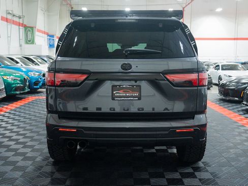 Used 2024 Toyota Sequoia TRD Pro AWD/4WD image 5
