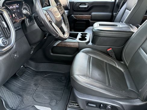 Used 2021 GMC Sierra 3500 Denali w/ Denali Ultimate Package image 15