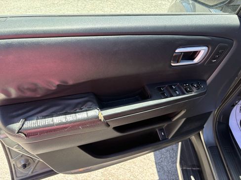 Used 2011 Honda Pilot Touring image 21