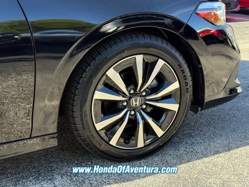 Certified 2024 Honda Civic EX image 6