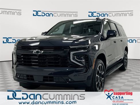 Used 2025 Chevrolet Suburban RST w/ Comfort Package image 1