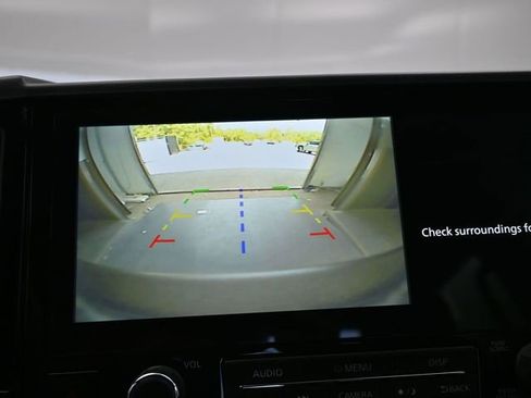 Used 2025 Nissan Frontier PRO-4X image 12