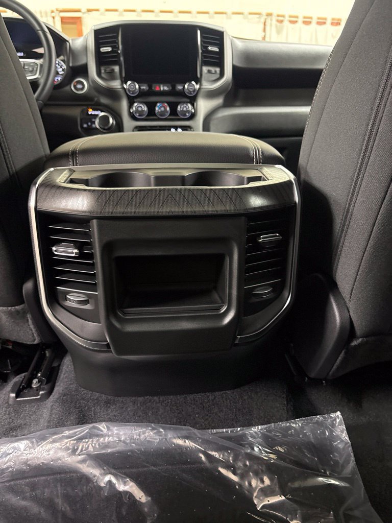 New 2027 RAM 1500 Express AWD/4WD image 19