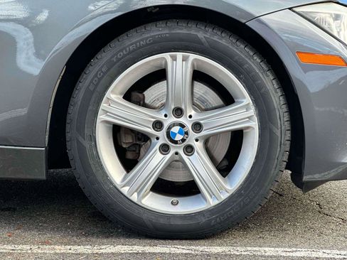 Used 2014 BMW 320i xDrive Sedan image 9