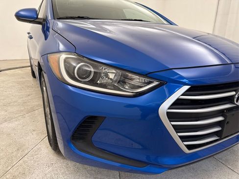 Used 2018 Hyundai Elantra SEL image 11