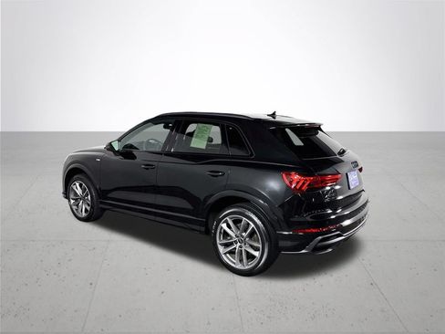 Used 2023 Audi Q3 2.0T Premium Plus w/ Premium Plus Package AWD/4WD image 8