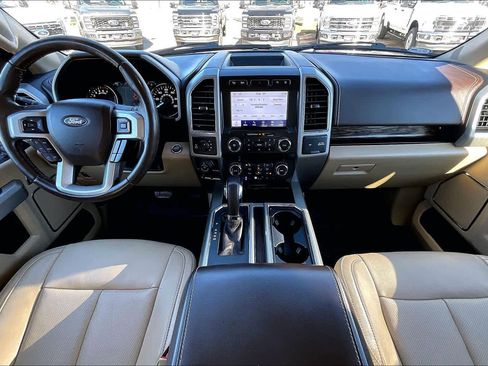 Used 2020 Ford F150 Lariat image 14