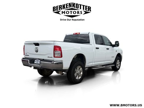 Used 2024 RAM 2500 Big Horn w/ Off Road Package AWD/4WD image 3
