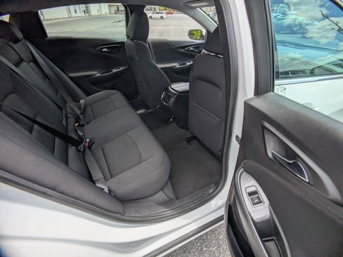 Used 2024 Chevrolet Malibu LT FWD image 13