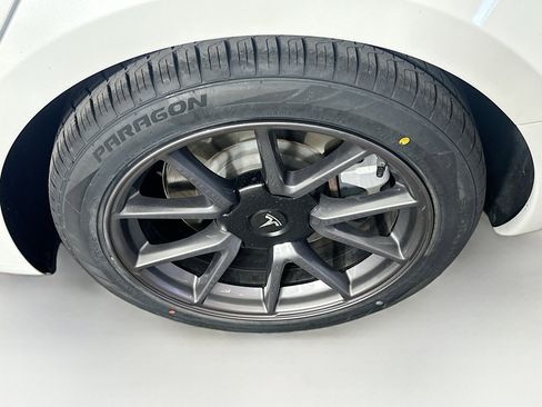 Used 2021 Tesla Model 3 Standard Range Plus image 11