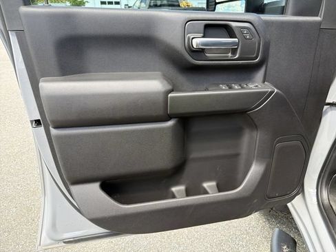 Used 2025 Chevrolet Silverado 2500 Custom AWD/4WD image 23
