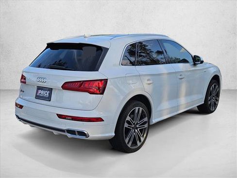 Used 2018 Audi SQ5 Prestige w/ Prestige Package image 4