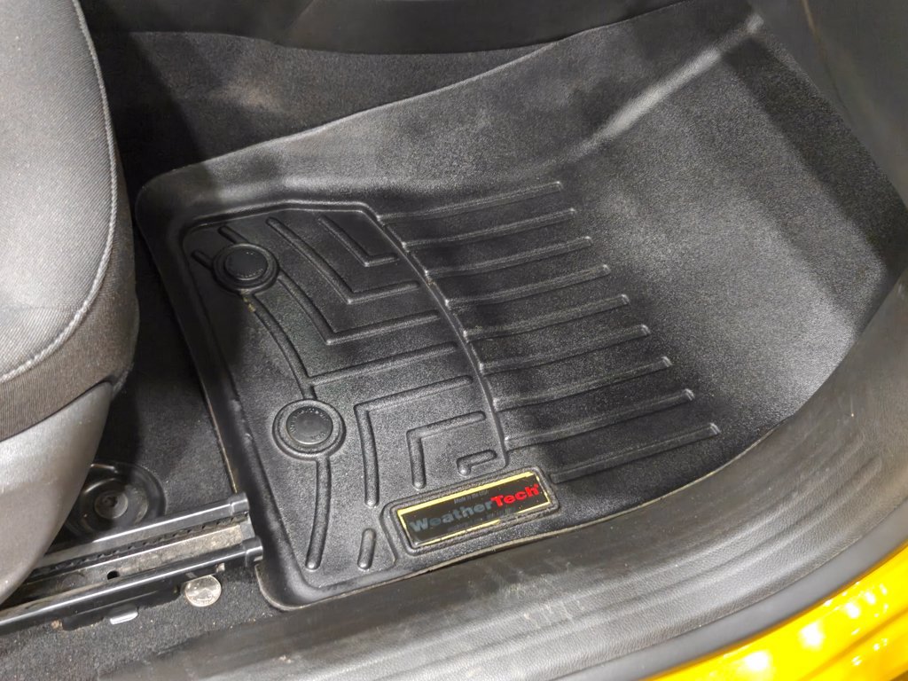 Used 2016 Jeep Renegade Latitude FWD image 10