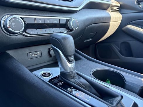 Used 2025 Nissan Altima 2.5 SV image 26