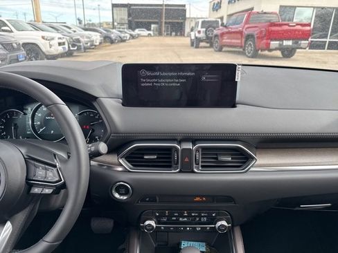 New 2025 MAZDA CX-5 Signature image 32