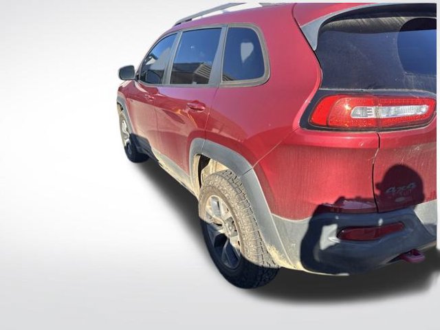 Used 2014 Jeep Cherokee Trailhawk w/ Leather Interior Group AWD/4WD image 9
