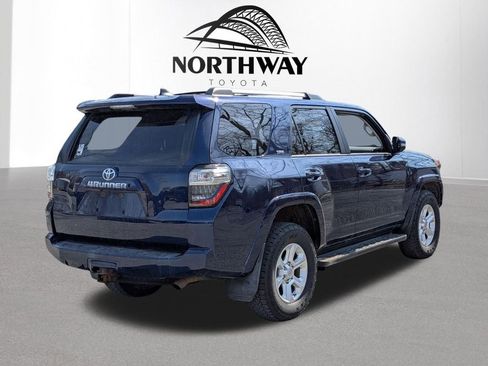 Used 2019 Toyota 4Runner SR5 Premium image 4
