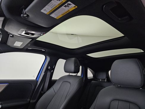 Certified 2025 Mercedes-Benz GLA 250 4MATIC image 10