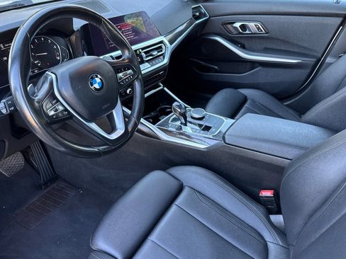 Used 2021 BMW 330i Sedan w/ Driving Assistance Package image 9