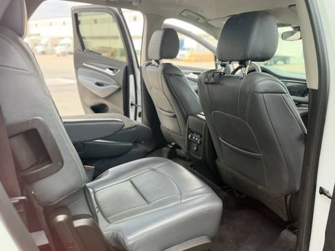 Used 2021 Buick Enclave Essence AWD/4WD image 25