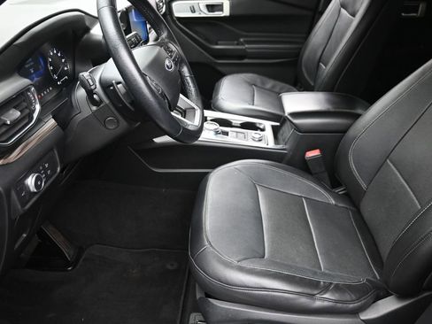 Used 2020 Ford Explorer Limited image 15