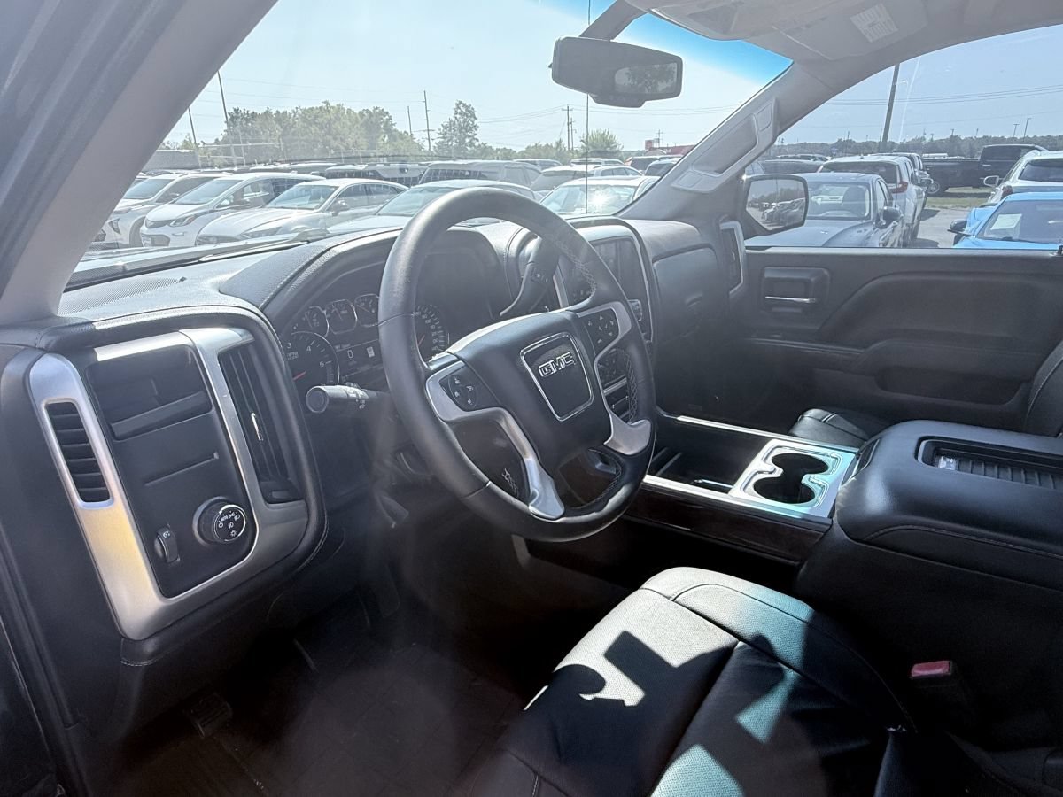 Used 2017 GMC Sierra 1500 SLT w/ SLT Premium Package RWD image 9
