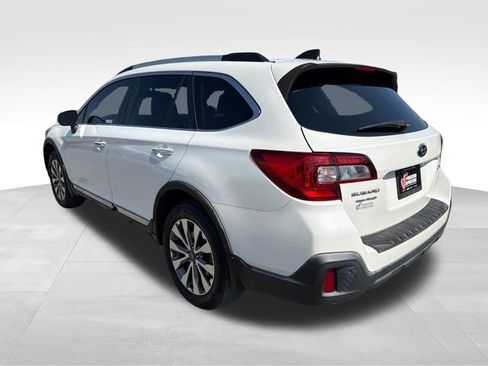 Used 2019 Subaru Outback 2.5i Touring AWD/4WD image 5