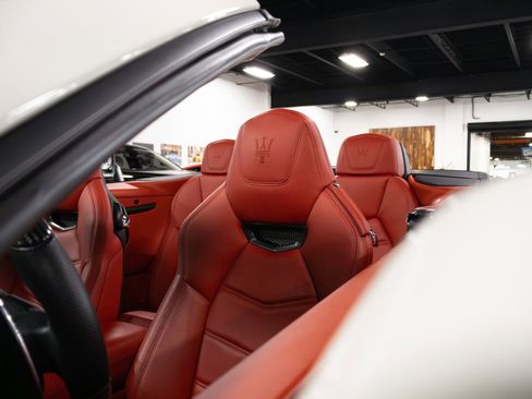 Used 2018 Maserati GranTurismo Sport image 67