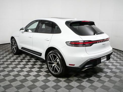 New 2026 Porsche Macan image 3