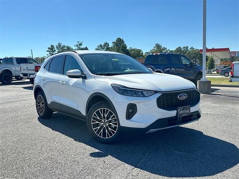 New 2025 Ford Escape Base w/ Class II Trailer Tow Package image 1