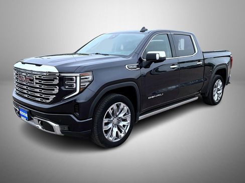 Used 2022 GMC Sierra 1500 Denali w/ Denali Reserve Package AWD/4WD image 1