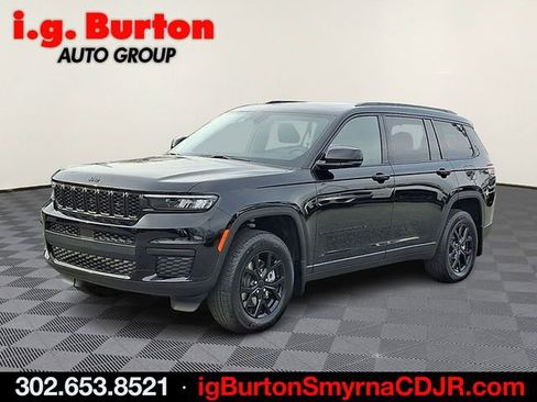 Used 2025 Jeep Grand Cherokee L Altitude AWD/4WD image 2
