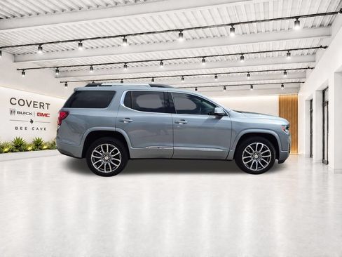 Used 2023 GMC Acadia Denali w/ Denali Ultimate Package FWD image 15