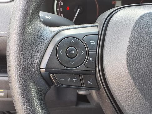 Certified 2025 Toyota RAV4 LE FWD image 23