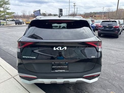 Certified 2024 Kia Sportage EX image 5
