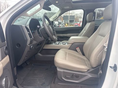 Used 2020 Ford Expedition XLT w/ Equipment Group 202A image 22