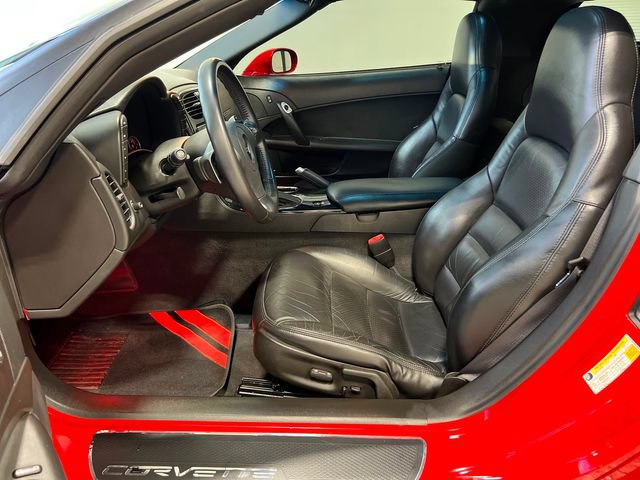 Used 2008 Chevrolet Corvette Coupe w/ Preferred Equipment Group RWD image 19