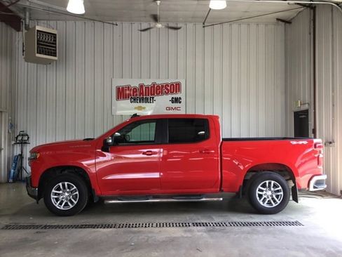 Used 2019 Chevrolet Silverado 1500 LT w/ All-Star Edition image 2