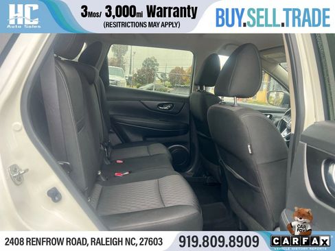 Used 2018 Nissan Rogue SV image 8