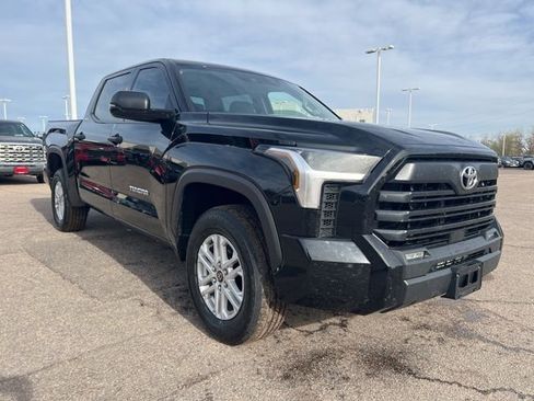 Used 2024 Toyota Tundra SR5 w/ SR5 Convenience Package image 8