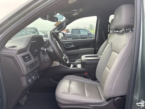 Used 2024 Chevrolet Suburban Z71 w/ Z71 Off-Road Package AWD/4WD image 7