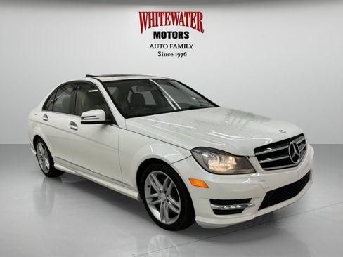 Used 2014 Mercedes-Benz C 300 4MATIC Sedan image 5