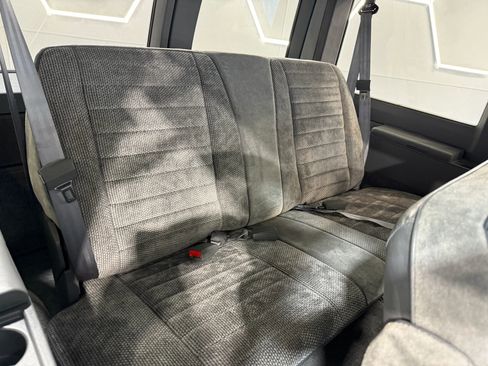 Used 1990 Chevrolet Astro LT image 35