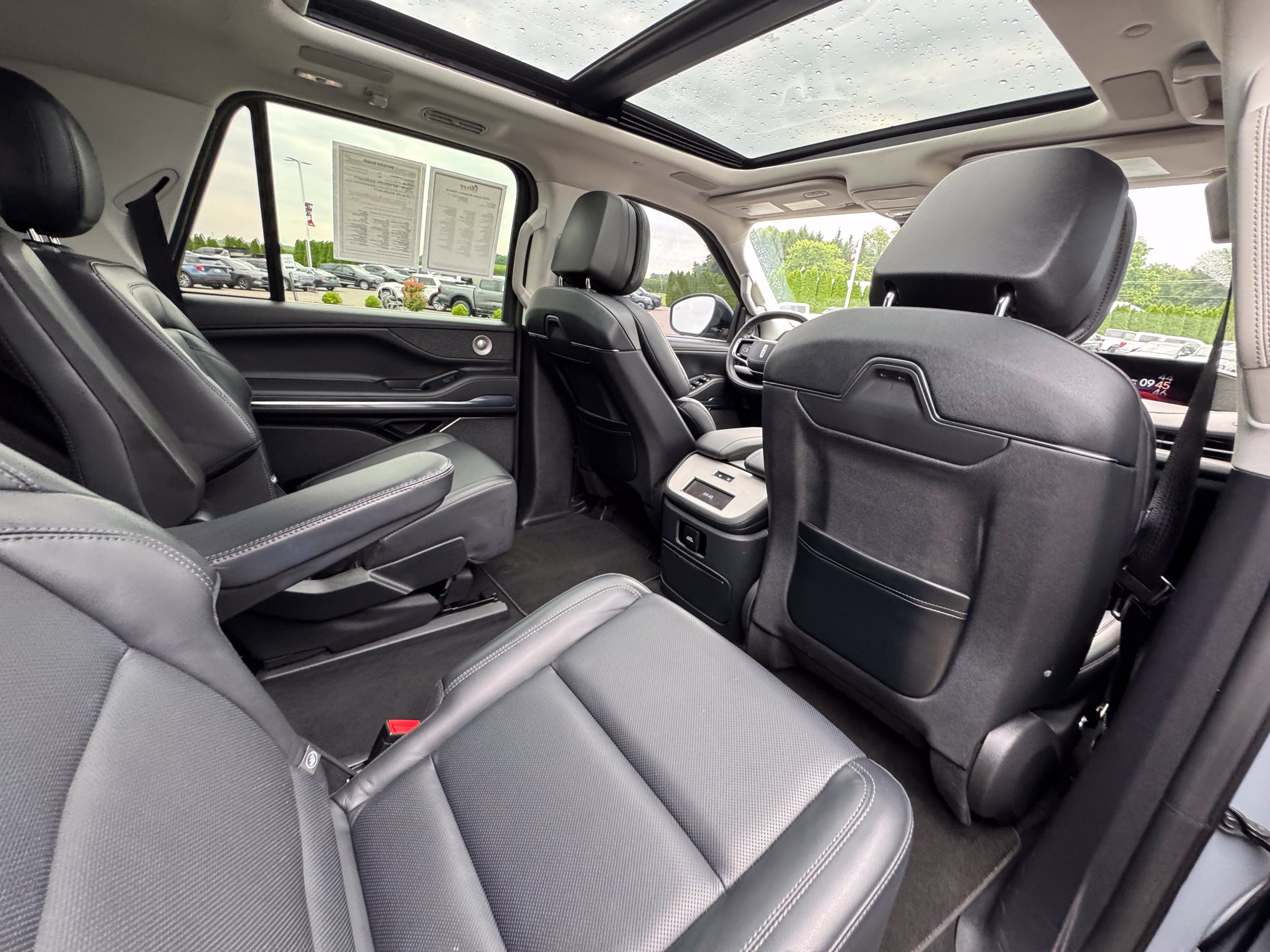 Used 2025 Lincoln Navigator L Reserve AWD/4WD image 20