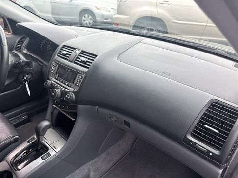 Used 2006 Honda Accord EX image 23