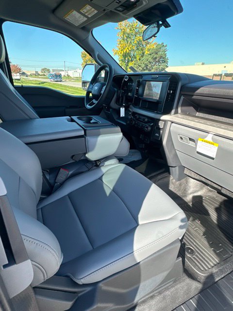 New 2026 Ford F350 XL w/ XL Chrome Package AWD/4WD image 6