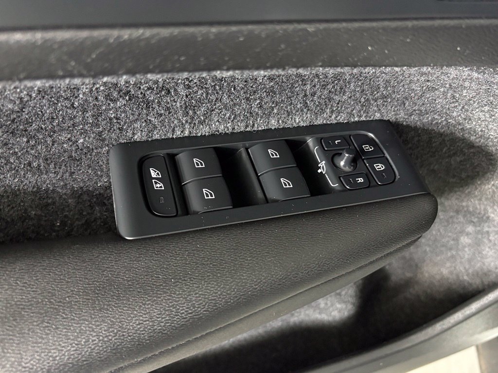 Used 2023 Volvo C40 P8 Recharge Ultimate w/ Protection Package Premier AWD/4WD image 14